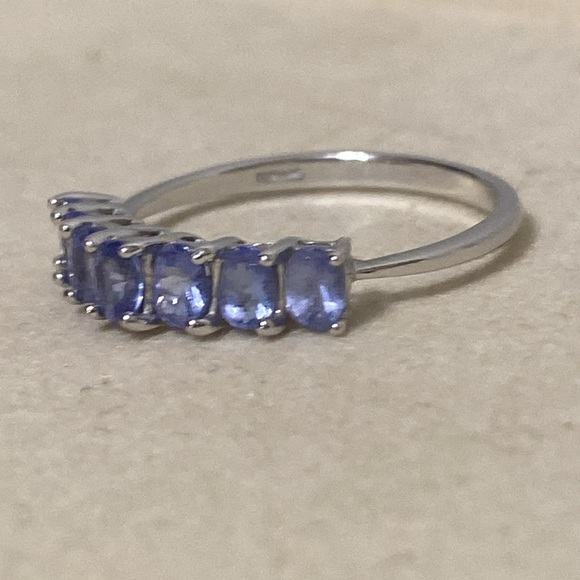 14K White Gold Clyde Duneier Tanzanite Ring - Picture 4 of 8